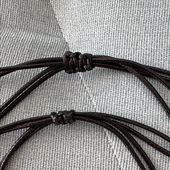 UNO de 50 Padlock Cord Necklace & Bracelet Set + Stud Earrings | Silver Tone - Picture 6 of 6